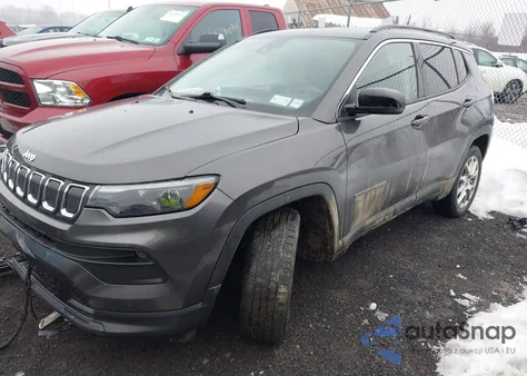 2022 Jeep Compass Latitude Lux 4X4 from USA, damaged, VIN 3C4NJDFB5NT224135